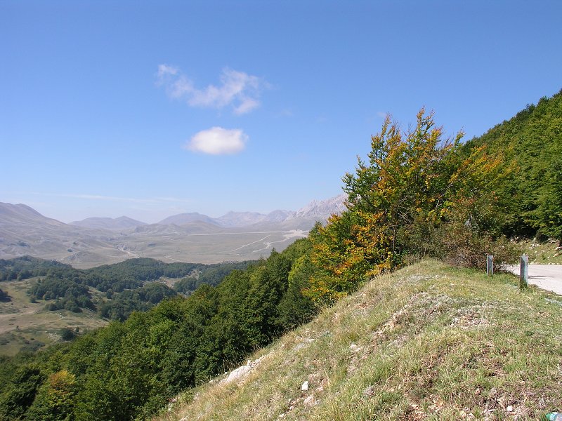 Apeniny   24. z 2006 13:14:49     P9240014